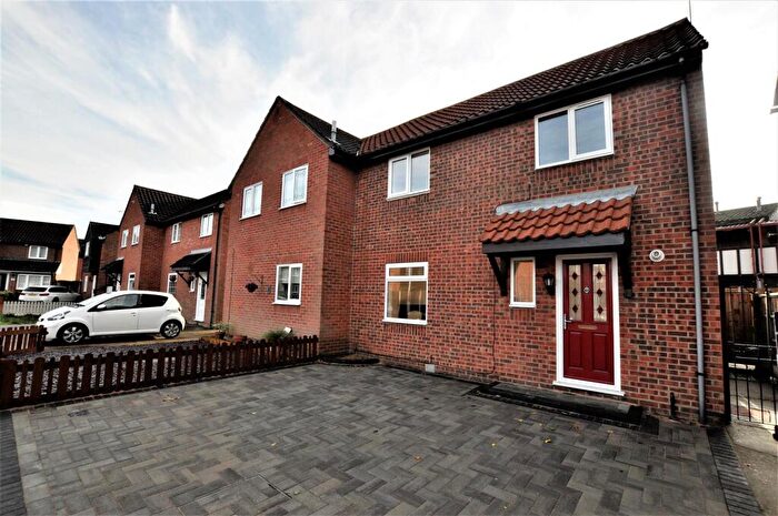 2 Bedroom Semi-Detached House To Rent In Burgundy Gardens, Basildon, SS13