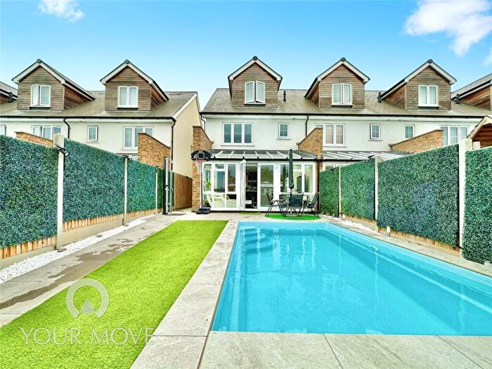 4 Bedroom End Of Terrace House For Sale In Gantry Place, Cotton Lane, Greenhithe, Kent, DA9