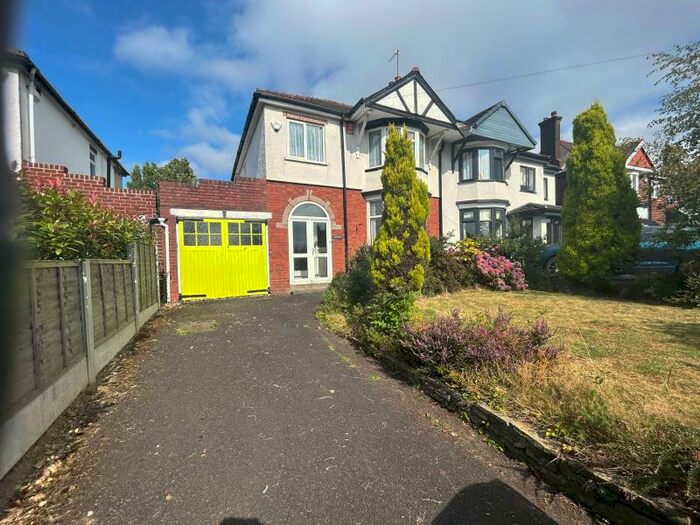 3 Bedroom Semi-Detached House To Rent In Manor Lane, Halesowen, West Midlands, B62