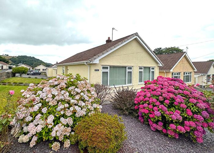 3 Bedroom Detached Bungalow For Sale In Pentremeurig Road, Carmarthen, SA31