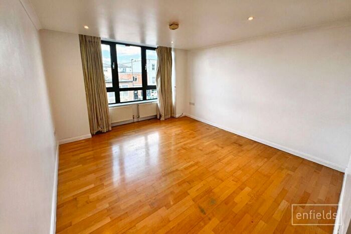 2 Bedroom Flat For Sale In Upper Banister Street, Southampton, SO15