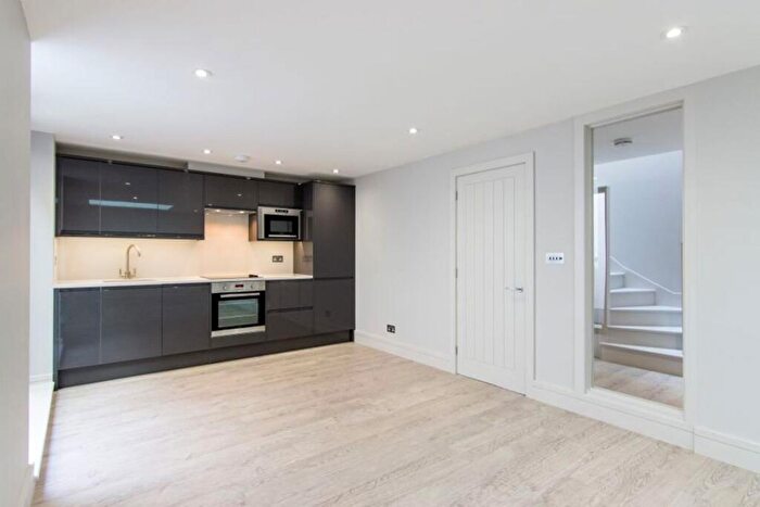 1 Bedroom House To Rent In Nightingale Lane, SW12