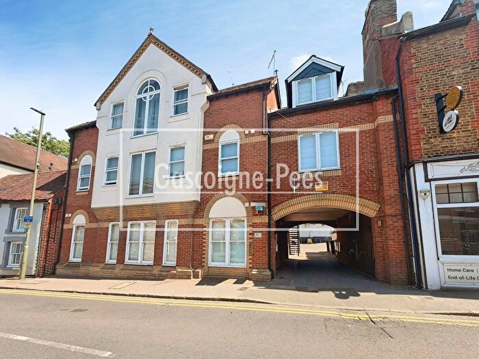 1 Bedroom Flat To Rent In Chertsey Street, Guildford, GU1