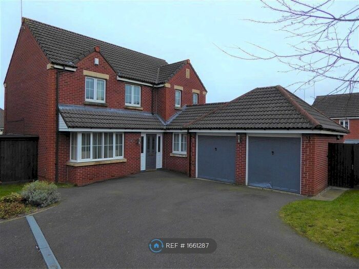 4 Bedroom Detached House To Rent In Thistle Close, Swadlincote, DE11