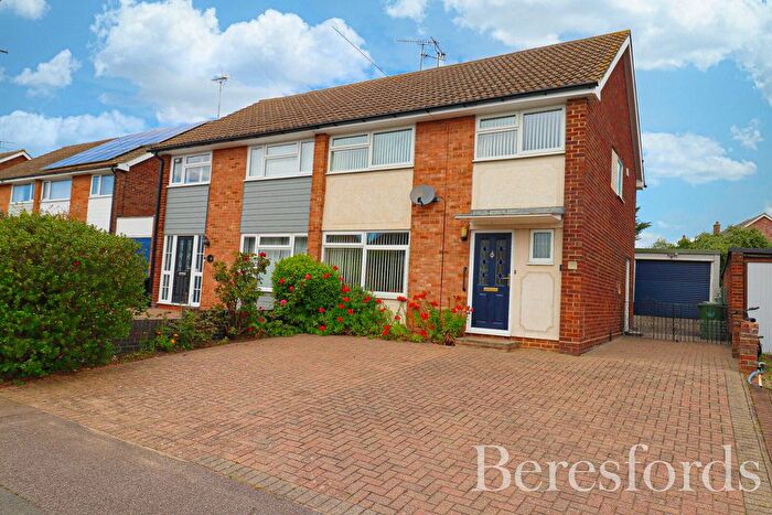 4 Bedroom Semi Detached House For Sale In Norfolk Road, Maldon, CM9
