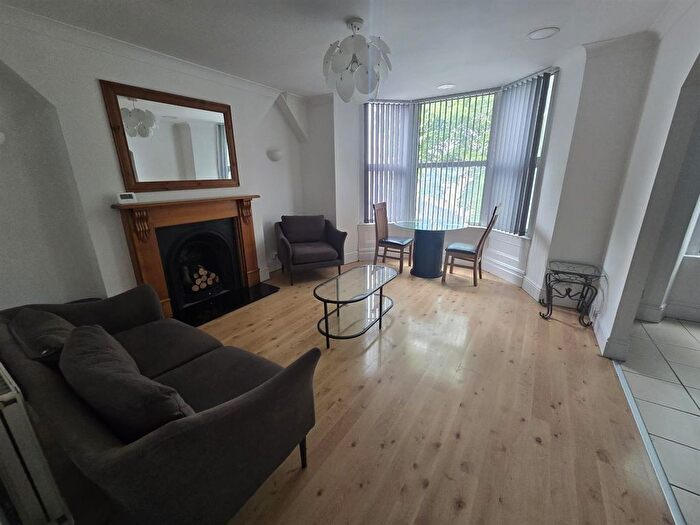 1 Bedroom Flat To Rent In Richmond Road, Cardiff, CF24