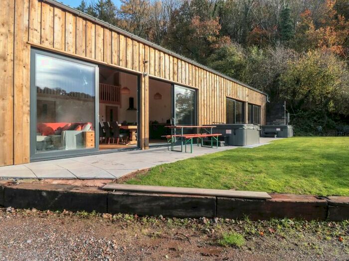 3 Bedroom Semi-Detached House To Rent In Bampton, Tiverton, Devon, EX16