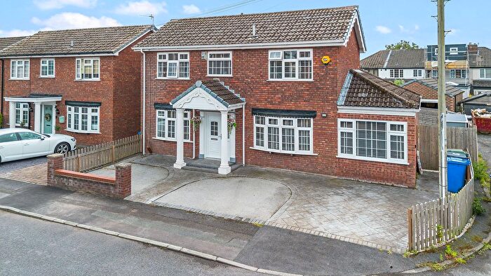 3 Bedroom Detached House For Sale In Henderson Close, Great Sankey, WA5