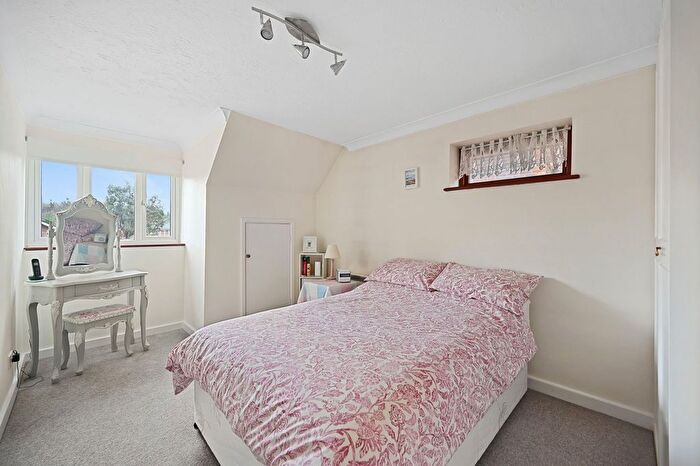1 Bedroom Flat To Rent In St. James Road, Sutton, SM1