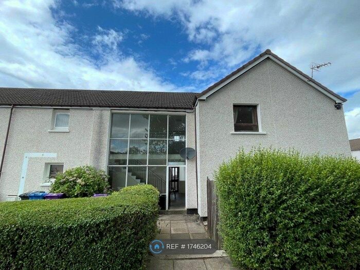2 Bedroom Flat To Rent In Neil Avenue, Irvine, KA12