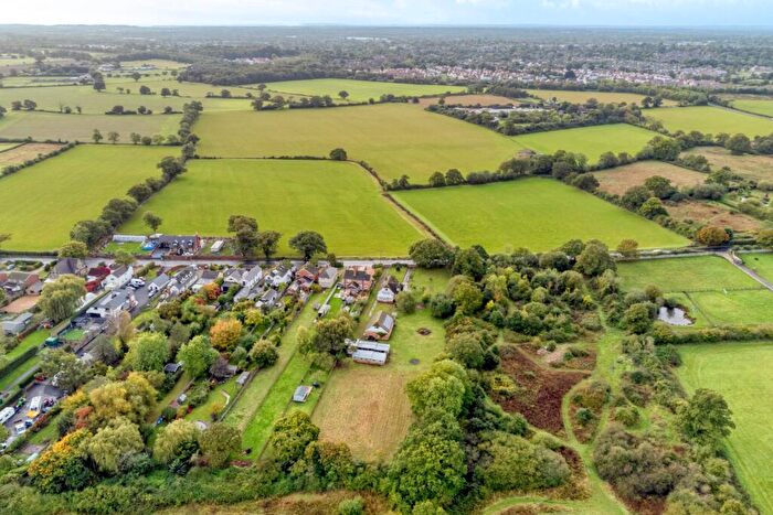 4 Bedroom Detached House For Sale In Forest Road, Wokingham, RG40