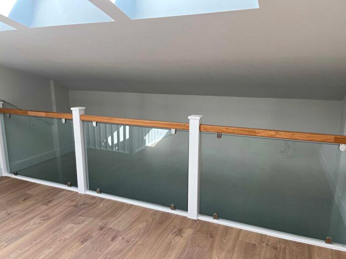 1 Bedroom Flat To Rent In Orchid House, Stonesfield, OX29