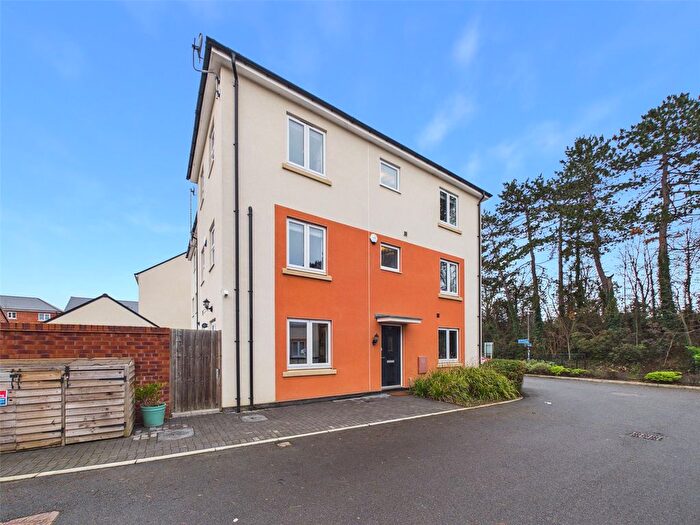 4 Bedroom End Terrace House For Sale In Cobblestone Way, Cheltenham, Gloucestershire, GL51