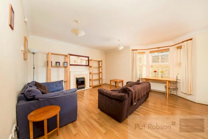 2 Bedroom Apartment To Rent In Regency Court, Jesmond, NE2