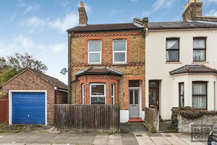 2 Bedroom End Of Terrace House To Rent In Drake Street, Enfield, EN2