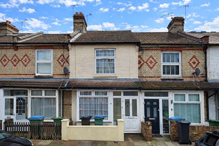 2 Bedroom Terraced House For Sale In Neston Road, Watford, WD24