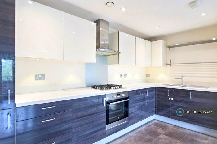 2 Bedroom Flat To Rent In Thomas Court, Barkingside, Ilford, IG6