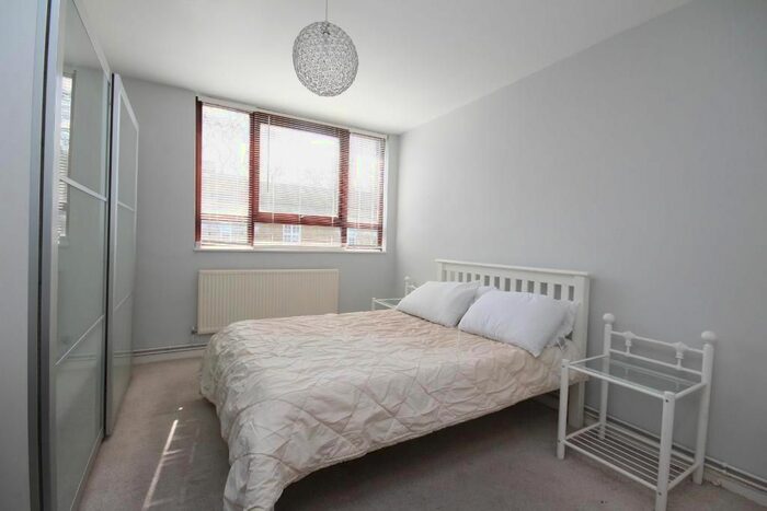 1 Bedroom Flat To Rent In Pitfield Street, Hoxton, London, N1