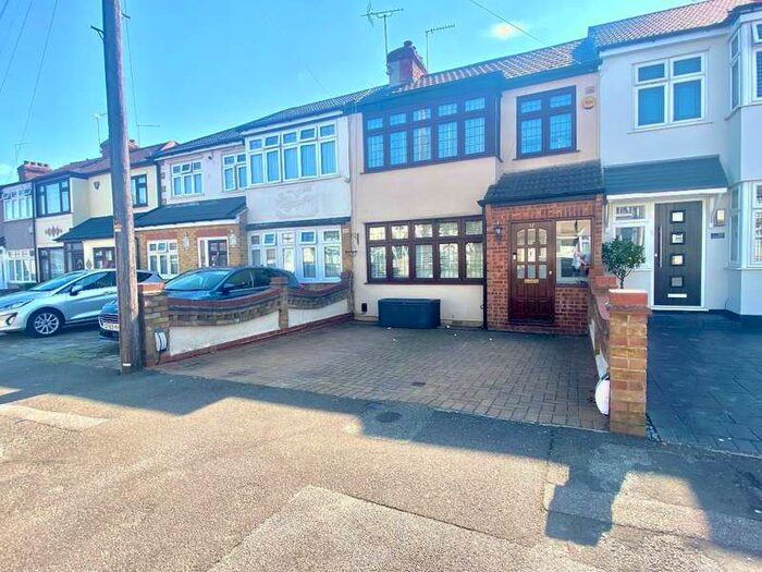 3 Bedroom Terraced House To Rent In Laburnum Avenue, Hornchurch, RM12