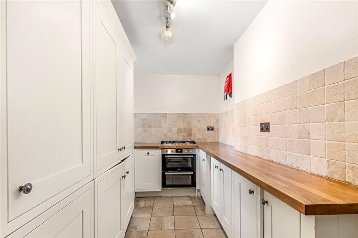 3 Bedroom Flat To Rent In Alexandra Park Road, London, N22