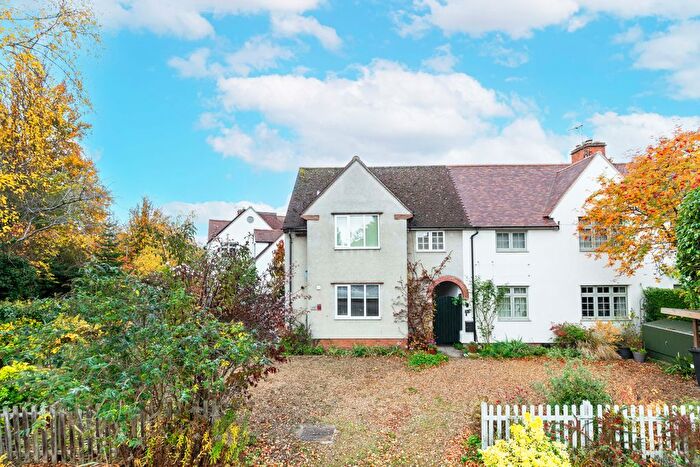 3 Bedroom End Terrace House For Sale In Hinton Avenue, Cambridge, CB1