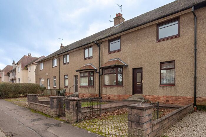 3 Bedroom Terraced House For Sale In Lyndhurst Avenue, Dundee, DD2