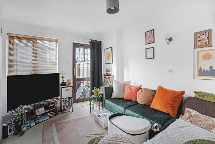 1 Bedroom Apartment To Rent In Westminster Court, Arthray Road, Botley, OX2