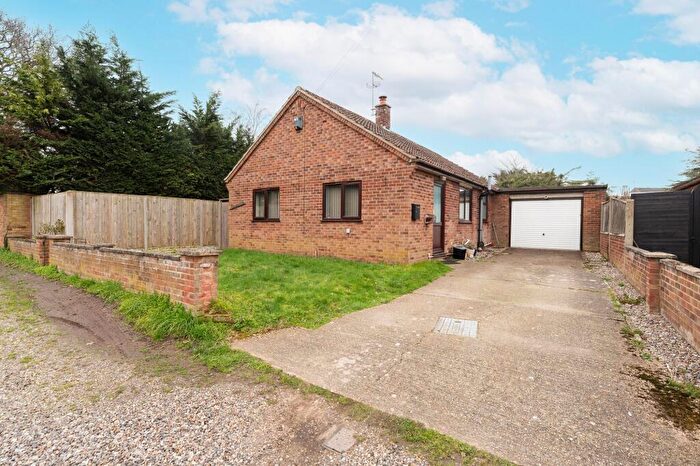 2 Bedroom Detached Bungalow For Sale In Jews Lane, Bradwell, NR31