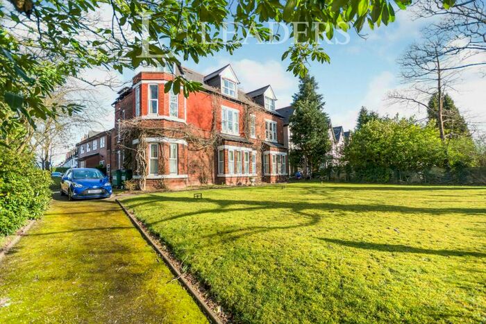 Studio To Rent In Middleton Hall Road, Kings Norton, Birmingham, B30