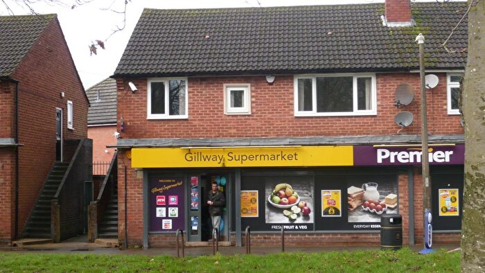 2 Bedroom Flat To Rent In Cedar Drive, Tamworth, B79