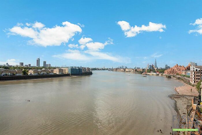 3 Bedroom Flat To Rent In Chinnocks Wharf, Narrow Street, E14