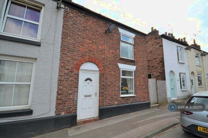 2 Bedroom Terraced House To Rent In Byrons Lane, Macclesfield, SK11