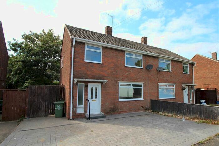 3 Bedroom Semi-Detached House To Rent In Windlestone Road, Billingham, TS23