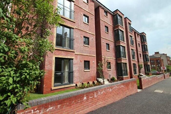 2 Bedroom Flat To Rent In Meadowpark Street, Glasgow, G31