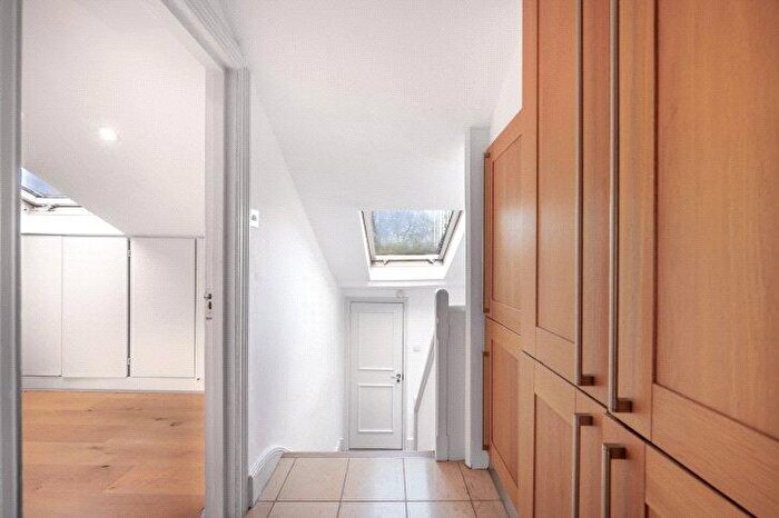 1 Bedroom Flat To Rent In Elsworthy Road, Primrose Hill, NW3
