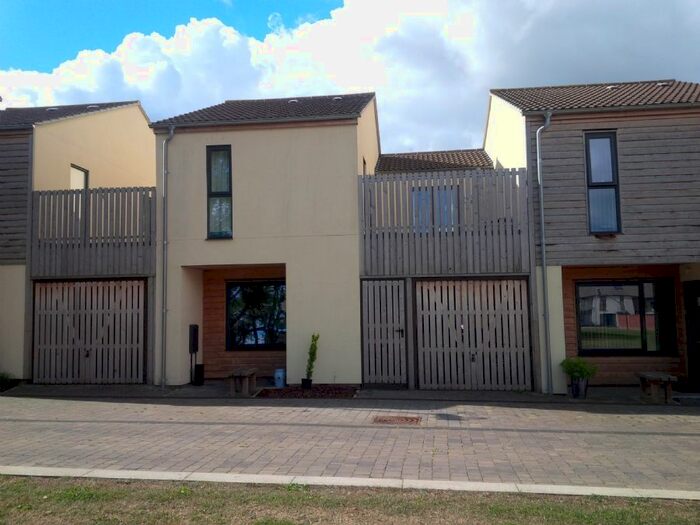 3 Bedroom Terraced House To Rent In Serenity Rise, Street, BA16