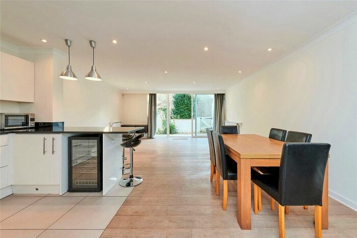 4 Bedroom Property To Rent In Tintern Close, London, SW15