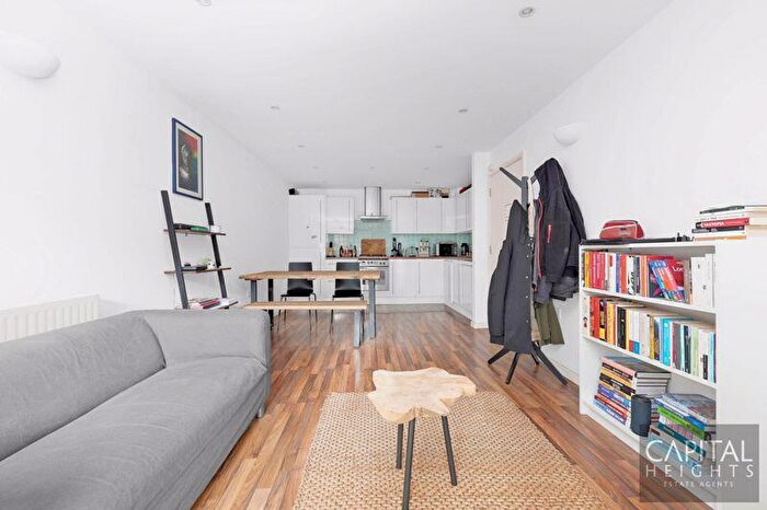 1 Bedroom Flat To Rent In Chicksand Street, London, E1