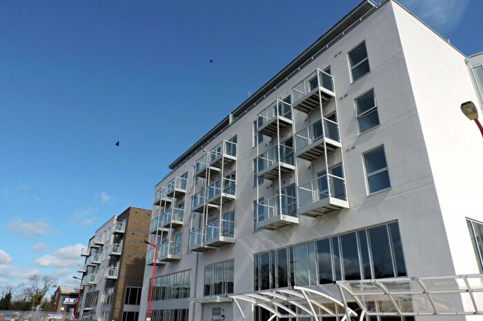 1 Bedroom Apartment To Rent In Station View, Town Centre, GU1