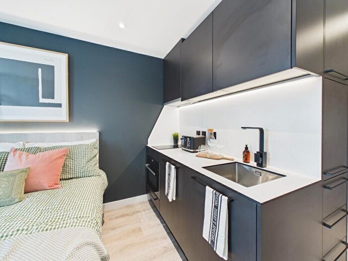 Studio To Rent In Union West Tower, Water Street, Manchester, Greater Manchester, M3