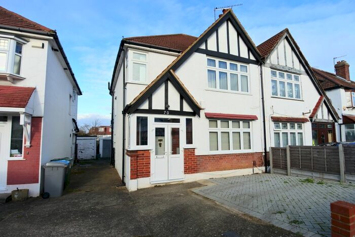 4 Bedroom Semi-Detached House To Rent In Carlton Avenue West, North Wembley/Sudbury HA0