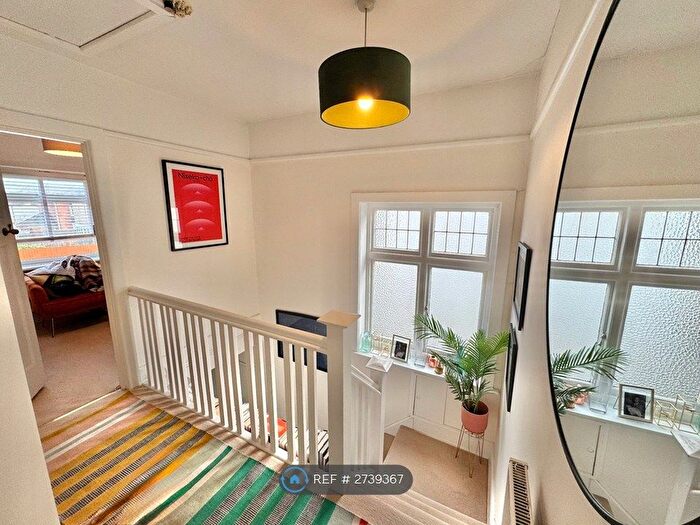 2 Bedroom Flat To Rent In Herberton Road, Southbourne, BH6