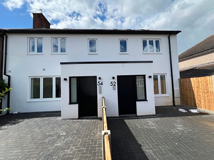 4 Bedroom Terraced House To Rent In Widecombe Road, Mottingham, SE9