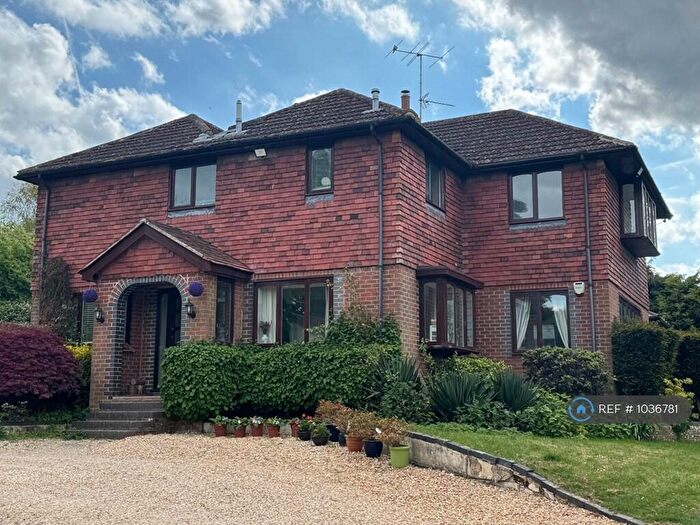 6 Bedroom Detached House To Rent In Chineham Lane, Basingstoke, RG24