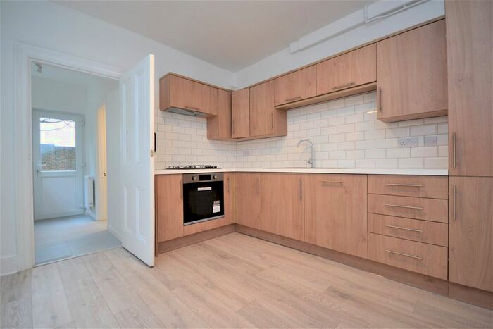 1 Bedroom Flat To Rent In Queens Road, Bromley BR1