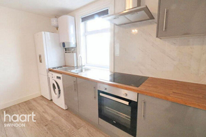 Studio To Rent In Milton Road, Swindon, SN1
