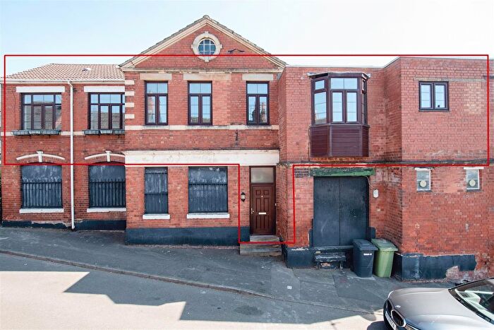 2 Bedroom Flat To Rent In George Street, Wellingborough, NN8