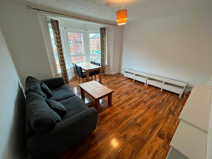 2 Bedroom Flat To Rent In Earl Street, Scotstoun, Glasgow, G14
