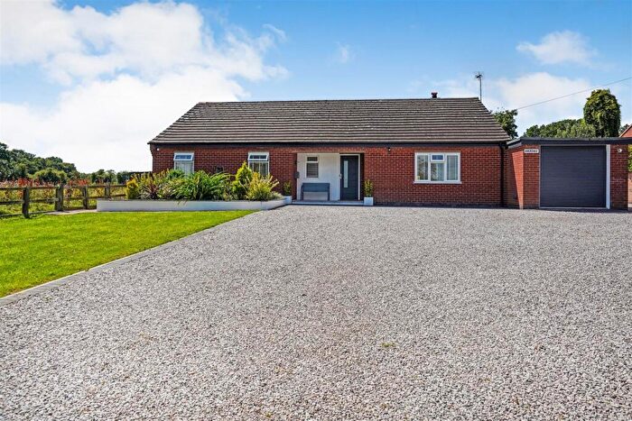 3 Bedroom Detached Bungalow For Sale In Bosworth Road, Carlton, CV13