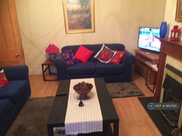 2 Bedroom Flat To Rent In Doncaster Road, Newcastle, NE2